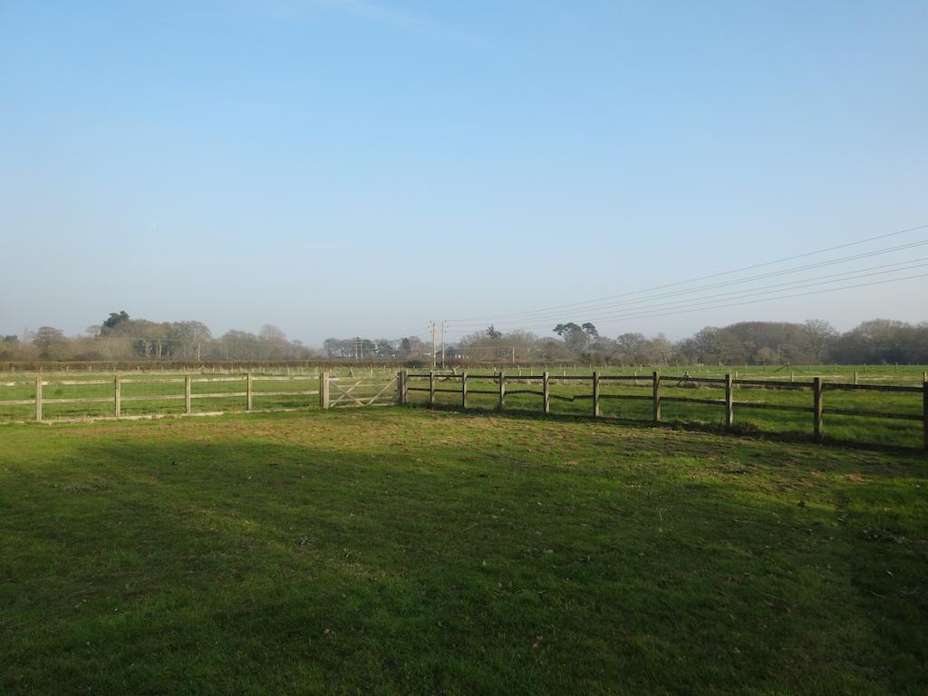 Hunters Croft Bed & Breakfast Sway ภายนอก รูปภาพ