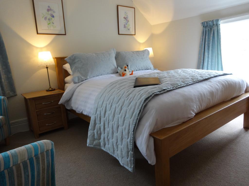Hunters Croft Bed & Breakfast Sway ภายนอก รูปภาพ